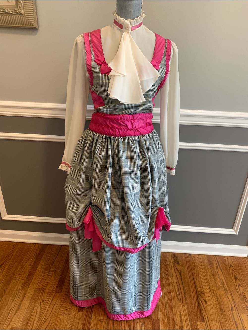 Pink & Plaid Colonial Dress Women’s Size Medium (read) Vintage Inspired NO Tags